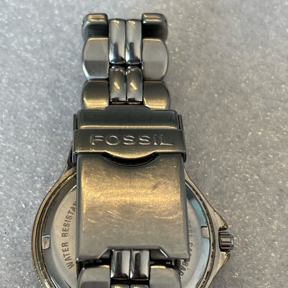 FOSSIL BLUE WOMENS WATCH - Picture 4 of 6